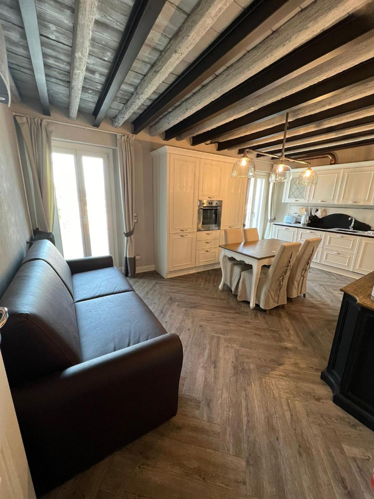 La Vite 2.0 Apartments Десенцано дел Гарда Екстериор снимка