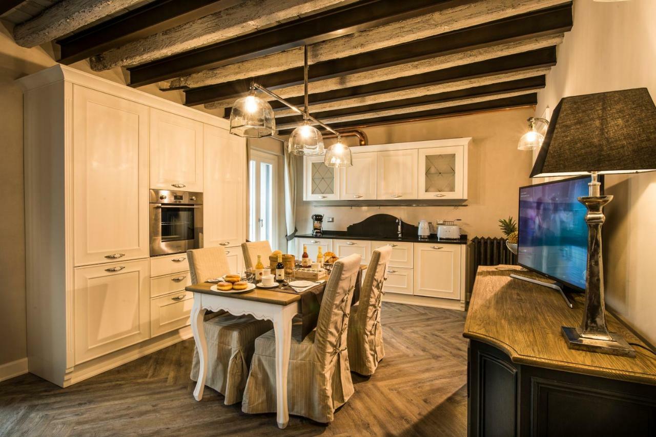 La Vite 2.0 Apartments Десенцано дел Гарда Екстериор снимка